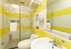 อื่นๆ 6 7Days Inn Hotel (Jiangmen Qimingli Square 33 Xu Street)