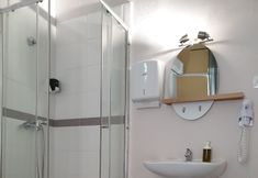Others 7 Hostal Plaza Luna