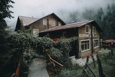 기타 Kuspuni Dag Evi