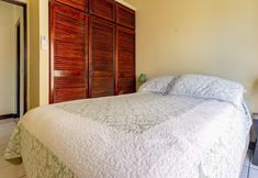 Others 4 Birds-eye Ocean View in Nicely Priced Top-floor Unit in Flamingo