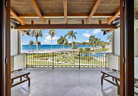 Others Luxury beachfront unit in Flamingo right in front of the waves