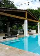 Imej utama Uxmal 5 Bedroom Villa by Redawning