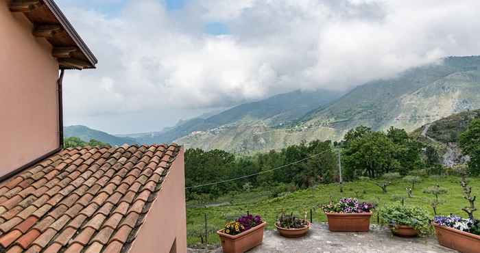 Lainnya Agriturismo Terrerosse di Massadita