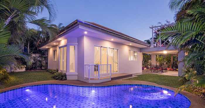 Lainnya Luxury Villa With Private Swimmong Pool