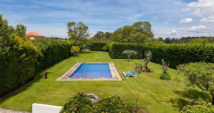 Others Casa com Piscina e Bungalow em Esposende by Izibookings