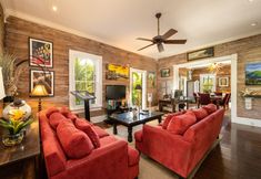 Lain-lain 3 The Mermaid & Alligator