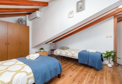 Others Awesome Home in Pula With Wifi and 2 Bedrooms