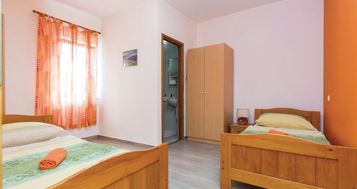 Lainnya Nice Home in Modric With Wifi and 1 Bedrooms