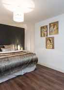 Room Bright and Modern 2 Bedroom Apartment in Earl's Court