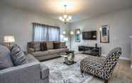 Others 2 Storey Lake- 5 Bedroom Townhome w/ Pool- 1600st Townhouse by Redawning