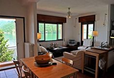 Lainnya 6 M on the Lake