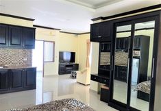 その他 2 Large Ground Floor Studio at Baan Suan Lalana