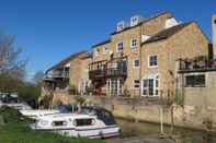 Others River Courtyard Apartment In The Heart Of