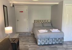 Others 3 Grey Stone Studio Apartments