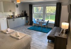 Others 6 Grey Stone Studio Apartments