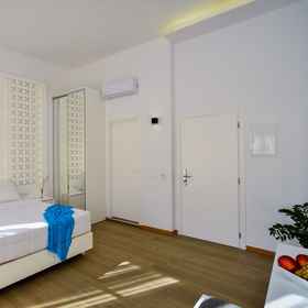 Primary image 1 Elia Portou Luxury Residence, Hotel Mitropoleos Square