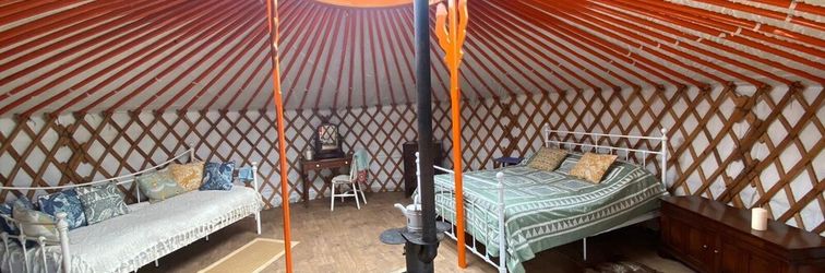 Khác Beautiful Rural Yurt With Wood Fired hot tub