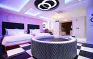 Others 7 K Luxury Hotel