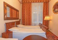 Others 7 Metropolitan Apartments