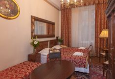 Others 4 Metropolitan Apartments