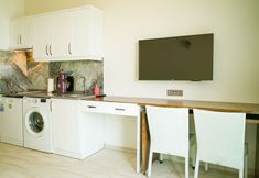 Others 7 Dolunay Suit & Beach