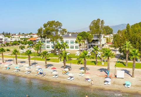 Others Dolunay Suit & Beach