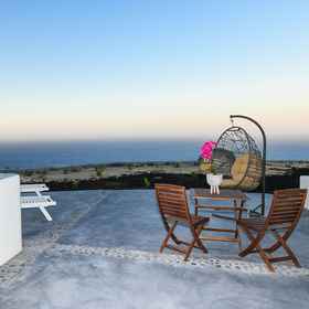 Primary image 1 Luxe Efis Home Sea View 4 Villas & 4 Prive Hot Tub, Khách sạn Abyssanto Suites & Spa