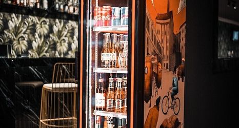 Lain-lain 2 Esquire Hotels & Lounges