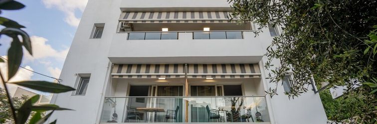 Others Semes Luxury Apartments by Estia