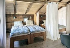 Others 3 Schlosserhaus Lam