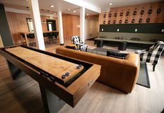 Others 5 LOGE Leavenworth