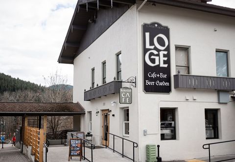 Others LOGE Leavenworth