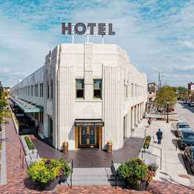 Primary image 1 Bottleworks Hotel, Fountain Square Theatre Hotels