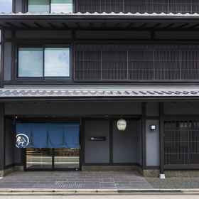 Primary image 1 Rinn Niomon, Hotel Kuse