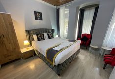 Khác 4 Taksim Red Suite