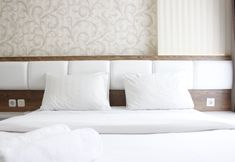 その他 2 Deluxe & Cozy 2BR Apartment at Landmark Residence