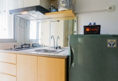 기타 3 Cozy and Simple Studio at Educity Apartment Pakuwon City