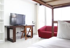 Others 4 Compact Studio Room at Beverly Dago Apartment near ITB