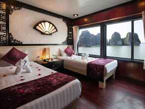 Khác 4 Halong Bay Overnight Cruise