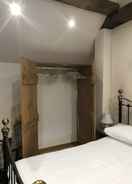 Room Lovely 1-bed Cottage in Nuneaton