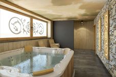 Others Willa Dziubas