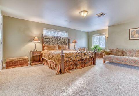 อื่นๆ The Trailhead