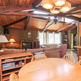 ห้องพัก 1 East Park Lane 1, Hotel Deschutes County