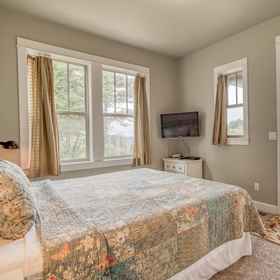 ห้องพัก 1 Cascade Cottage, Drift Creek Covered Bridge Hotels