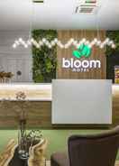 Meja sambut tetamu Bloom Hotel