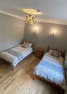 Room Captivating Cottage With Hot Tub Included Sleeps 6