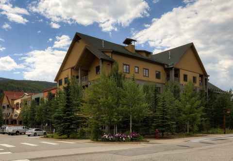 Lain-lain Expedition Station by Summit County Mountain Retreats