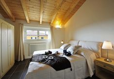 Lainnya 3 Gravedona Orange (Apt. 4)