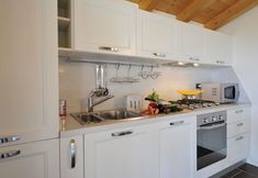 Lainnya 4 Gravedona Orange (Apt. 4)