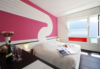 อื่นๆ 4 Villa Parisi